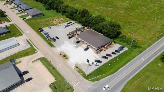 202 & 204 W Deerwood Drive, Jackson, ميسوري 63755, الولايات المتحدة