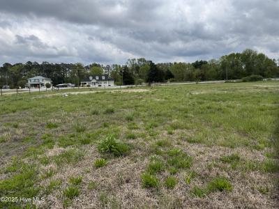 2ac Us 17, Maysville, Carolina Do Norte 28555, Estados Unidos