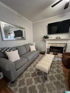 156 Sugar Drive, Pelham, Alabama 35124, USA
