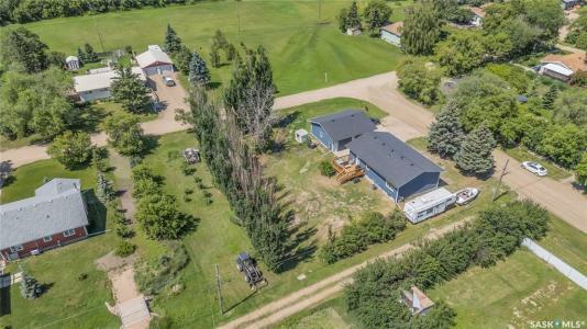 402 ALEXANDER STREET, Radisson, Saskatchewan S0K 3L0, Canada