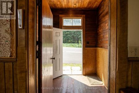 10961 HIGHWAY 118, Algonquin Highlands (stanhope), オンタリオ K0M 1J1, カナダ