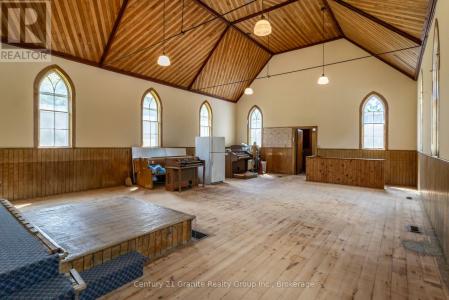 10961 HIGHWAY 118, Algonquin Highlands (stanhope), オンタリオ K0M 1J1, カナダ
