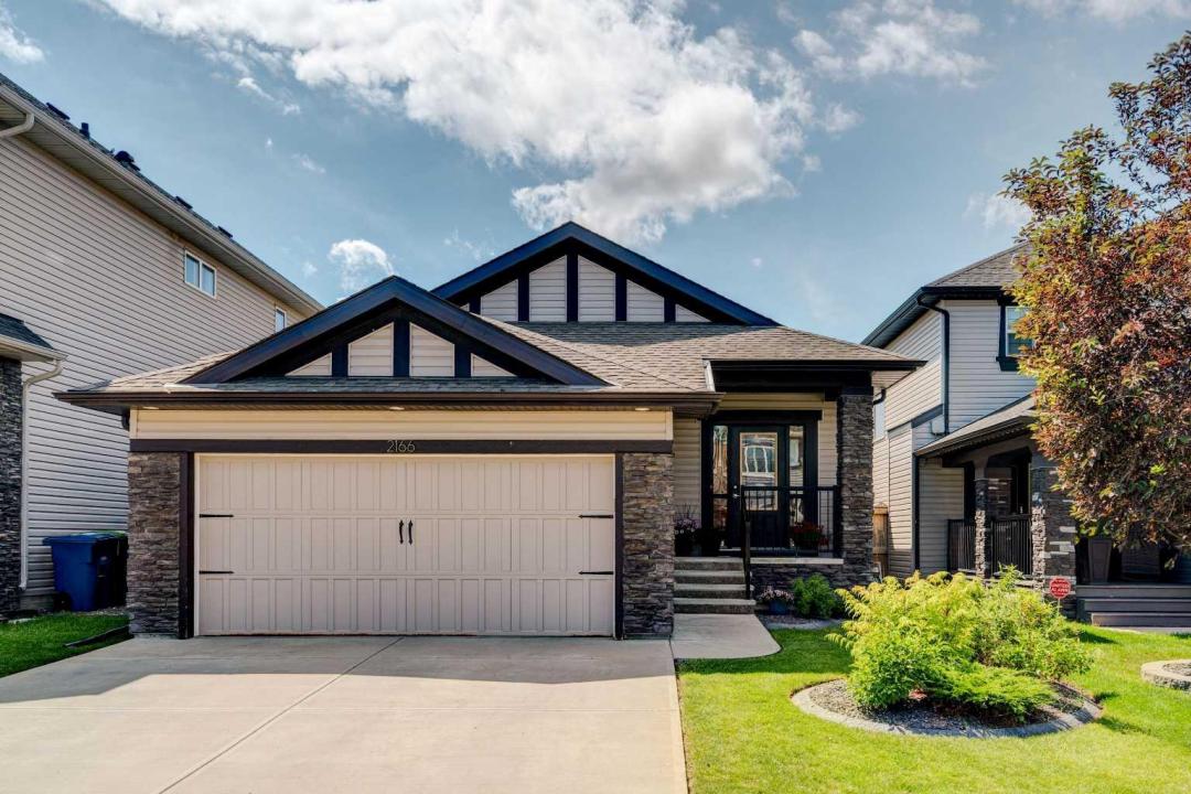 2166 HILLCREST GREEN SW, Airdrie, Alberta T4B 3W1, Canada