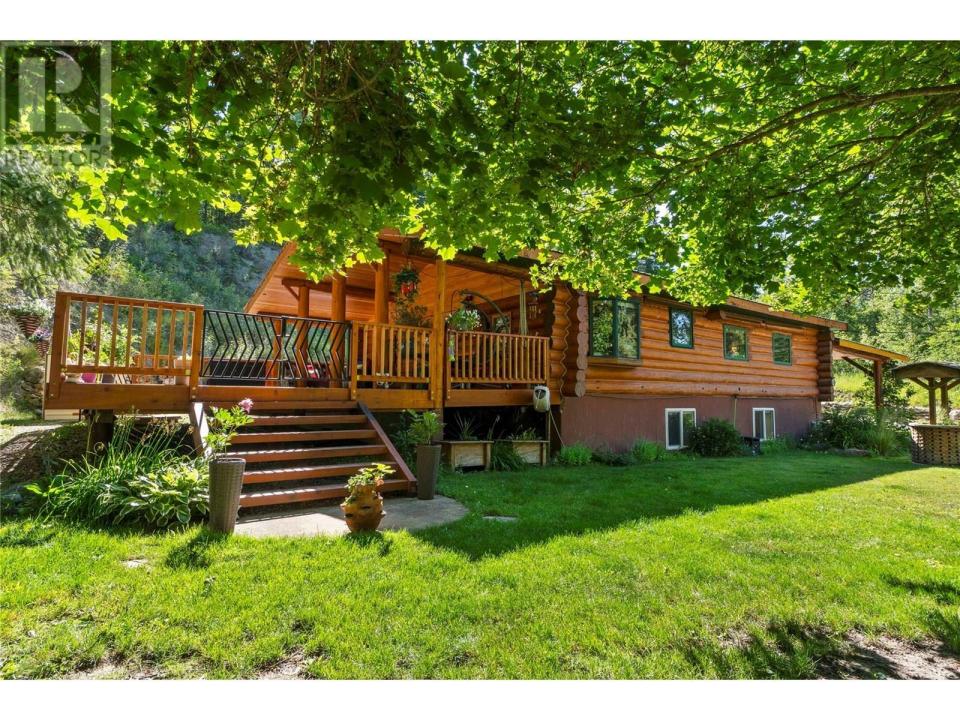 6859 RANCHERO DRIVE EAST, Salmon Arm, Colombia Británica V1E 2Y5, Canadá