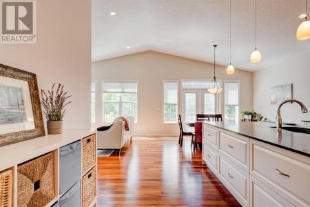 2166 HILLCREST GREEN SOUTHWEST, Airdrie, Alberta T4B 3W1, Canada