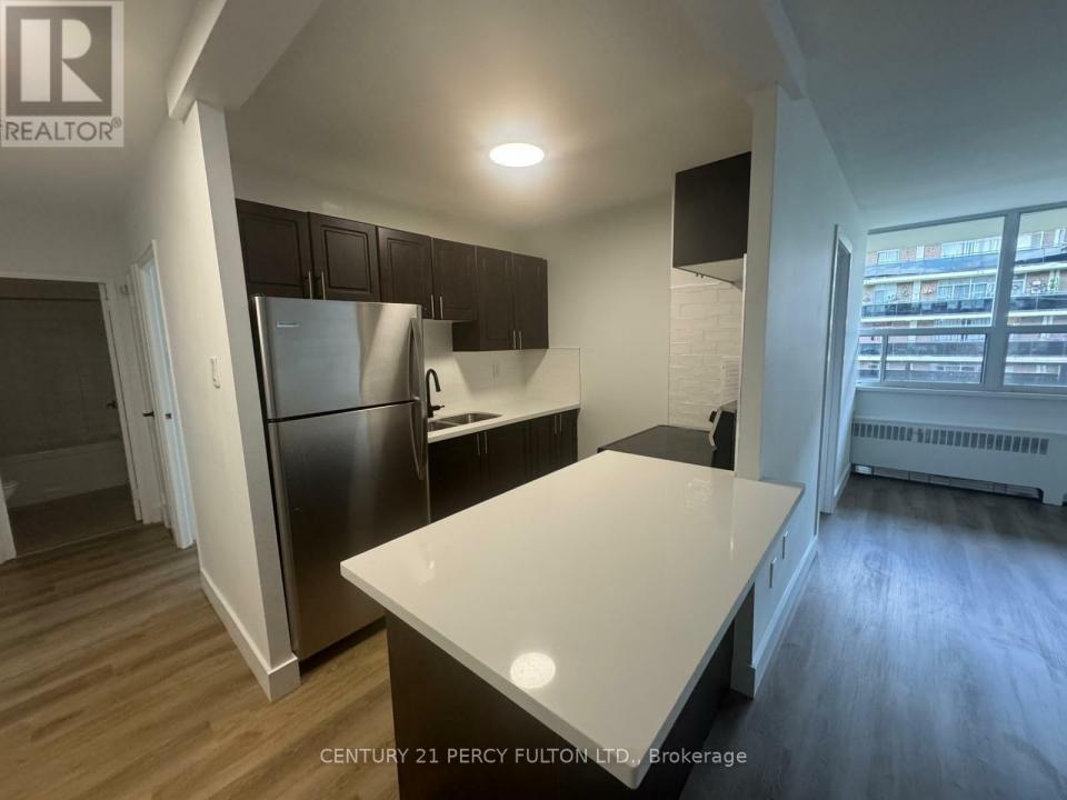 7 PARK VISTA DRIVE, Toronto (o'connor-parkview), Онтарио M4B 1A2, Канада