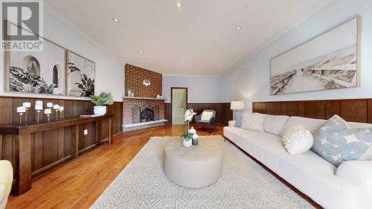 50 BEDFORD PARK AVENUE, Richmond Hill (crosby), 온타리오주 L4C 2N8, 캐나다