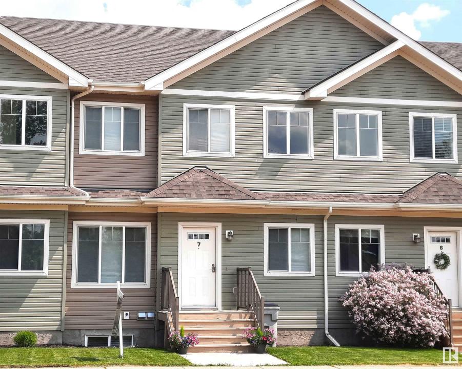 300 QUEEN STREET, Spruce Grove, 阿尔伯塔 T7X 2J1, 加拿大
