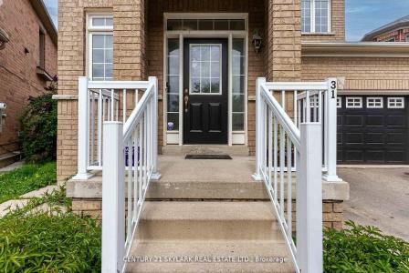 31 JOYWILL COURT, Brampton, Ontario L7A 3T9, Canada