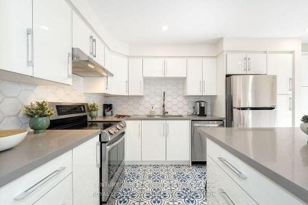 6 MURPHY LANE, Ajax, Ontario L1T 3X2, Canada