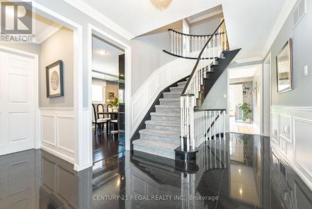 36 LINDEMANN STREET, Markham (aileen-willowbrook), 安大略省 L3T 5M8, 加拿大