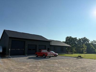 2102 CAMERON ROAD, Dawn-Euphemia-, Ontario N0L 1Z0, Canada