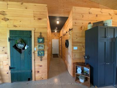2102 CAMERON ROAD, Dawn-Euphemia-, Ontario N0L 1Z0, Canada