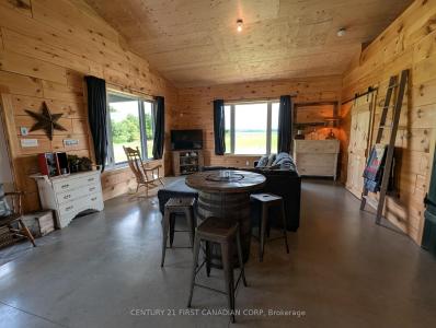 2102 CAMERON ROAD, Dawn-Euphemia-, Ontario N0L 1Z0, Canada