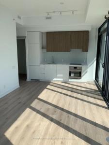 161 ROEHAMPTON AVENUE, Toronto, Ontario M4P 0C8, Canadá
