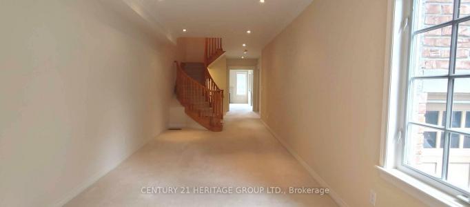 481 WILLIAM DUNN CRESCENT, Newmarket, Ontario L3X 3L4, Kanada