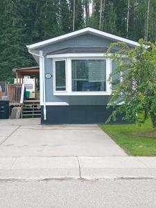 162 SKOGG AVENUE, Hinton, Alberta T7V 1A5, Canada