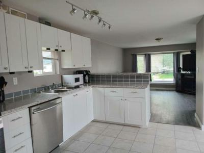 162 SKOGG AVENUE, Hinton, Alberta T7V 1A5, Canada