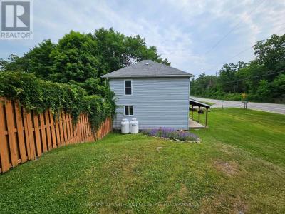 7993 PERTH ROAD, Frontenac (frontenac South), أونتاريو K0K 2L0, كندا