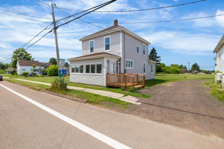 8 LADY SLIPPER DRIVE, Miscouche, Prince Edward Island C0B 1T0, Canada