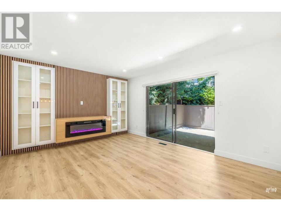 511 GATENSBURY STREET, Coquitlam, British Columbia V3J 5E7, Canada