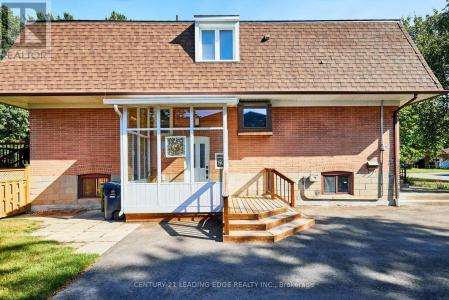 42 GLADYS ROAD, Toronto (highland Creek), Ontario M1C 1C6, Kanada