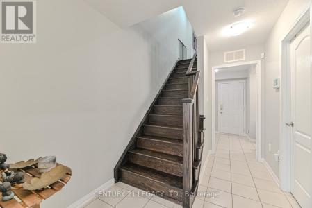 63 GANTON HEIGHTS, Brampton (northwest Brampton), Ontario L7A 3Y9, Kanada