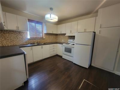862 109TH STREET, North Battleford, Saskatchewan S9A 2C9, Canada