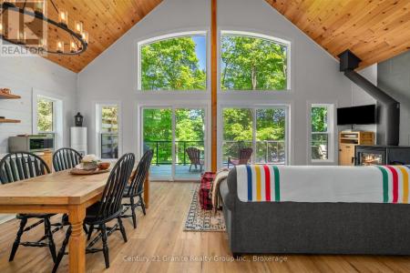 1577 RUGGED LANE, Minden Hills, Ontario K0M 2K0, Canada