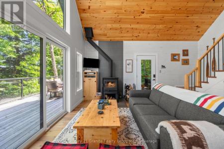 1577 RUGGED LANE, Minden Hills, Ontario K0M 2K0, Canada