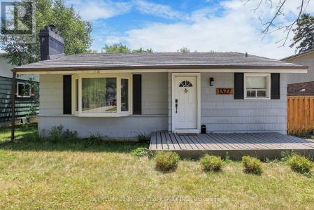 1327 COMMERCE STREET, Pickering (bay Ridges), 安大略省 L1W 1E1, 加拿大