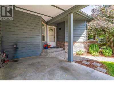 1530 KELGLEN CRESCENT, Kelowna, קולומביה הבריטית V1Y 6K7, קנדה 