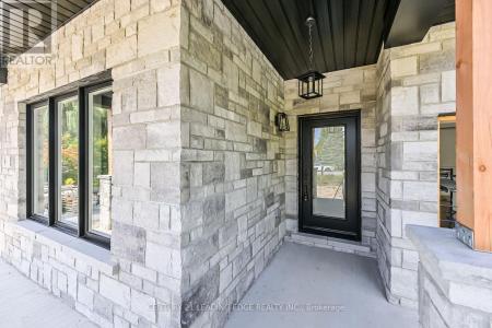 826 MONTSELL AVENUE, Georgina (historic Lakeshore Communities), Ontario L0E 1S0, Kanada