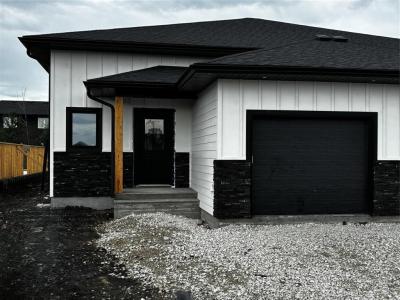 31 KOOTENAY WAY, Steinbach, Manitoba R5G 0Z3, Canada