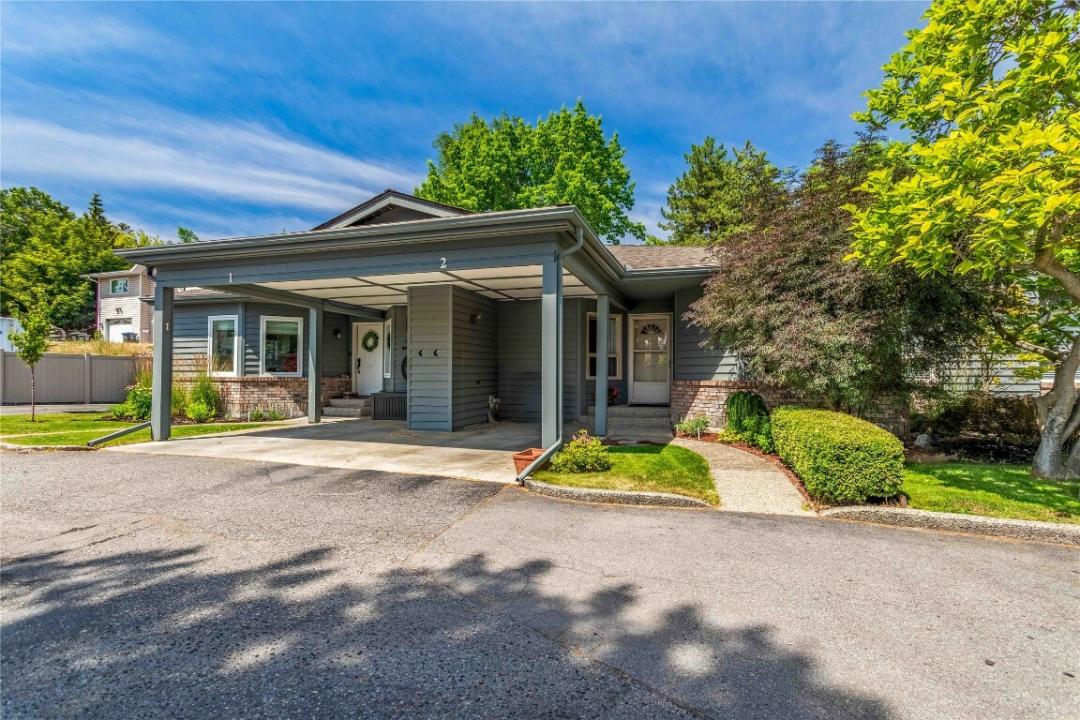 1530 KELGLEN CRESCENT, Kelowna, ブリティッシュコロンビア V1Y 6K7, カナダ