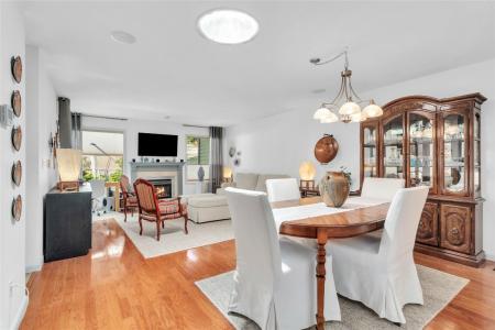 1530 KELGLEN CRESCENT, Kelowna, ブリティッシュコロンビア V1Y 6K7, カナダ