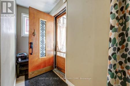 433 SALISBURY STREET, London East (east G), Ontario N5Y 3B3, Canadá
