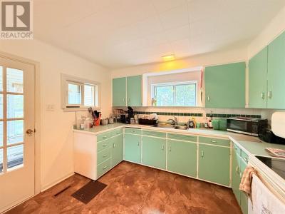 19 KING ST, Sioux Lookout, Ontario P8T 1C8, Canadá