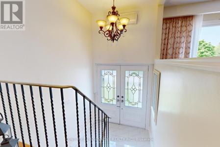 889 CARNABY CRESCENT, Oshawa (centennial), Ontario L1G 2Y7, Canada