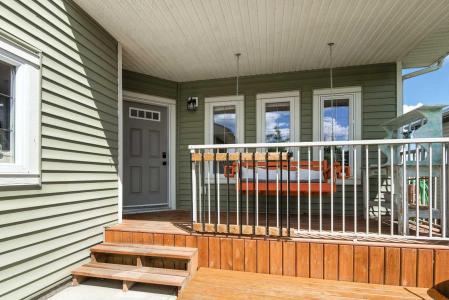 13 CHINOOK STREET, Blackfalds, Alberta T4M 0B8, Canada