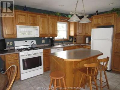 7465 CREEK LINE, Chatham, Ontario N7M 5J7, Kanada
