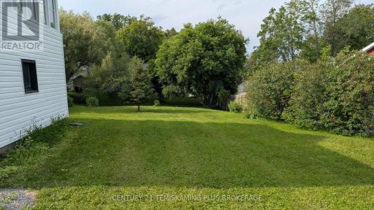 315 MERIDIAN AVENUE, Temiskaming Shores (haileybury), 安大略省 P0J 1K0, 加拿大