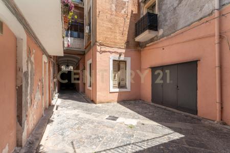 Via Antonino di Sangiuliano, Catania, Sicilia 95127, איטליה
