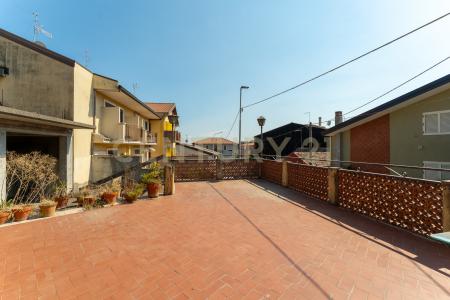 Via Capitano Navarria, San Pietro Clarenza, Sicilia 95030, Italia