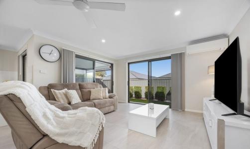 22 Santa Fe Close, Cameron Park, NSW 2285, Australia