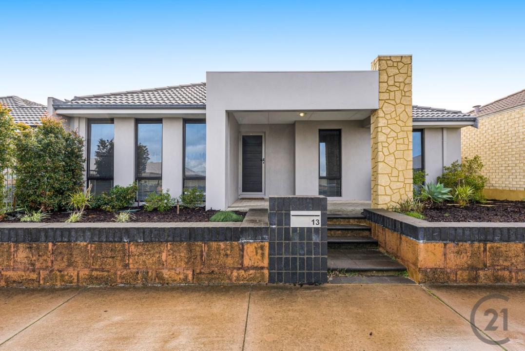 13 Pegus Meander, South Yunderup, WA 6208, Australia