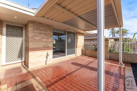 2/11-13 Andrew Street, Mandurah, WA 6210, Australia