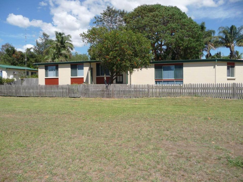 2 Seccombe Street, Nowra, NSW 2541, Australia