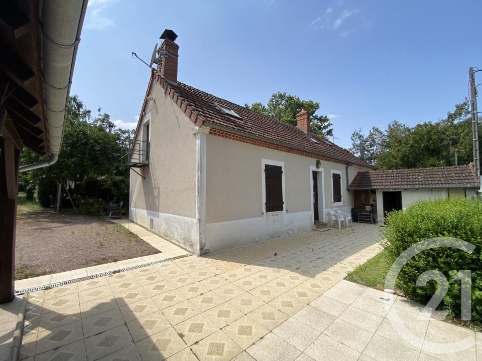 Isle Et Bardais, Auvernia 03360, Francia