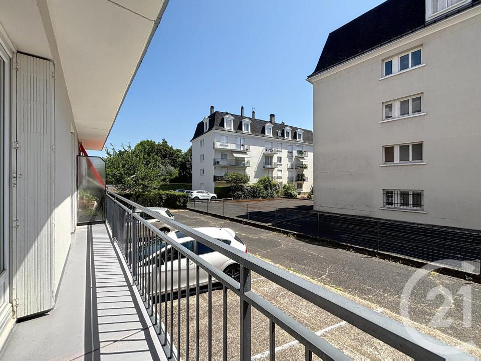 St Cyr Sur Loire, Centro 37540, França